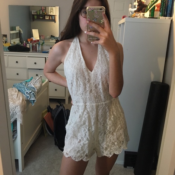 KENDALL & KYLIE WHITE LACE ROMPER - Picture 2 of 4